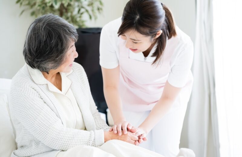訪問看護とは?病院勤務との違いと役割