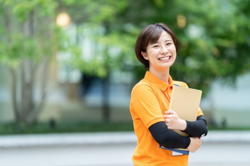 成功事例:働きながら資格を取得してキャリアアップした人たち